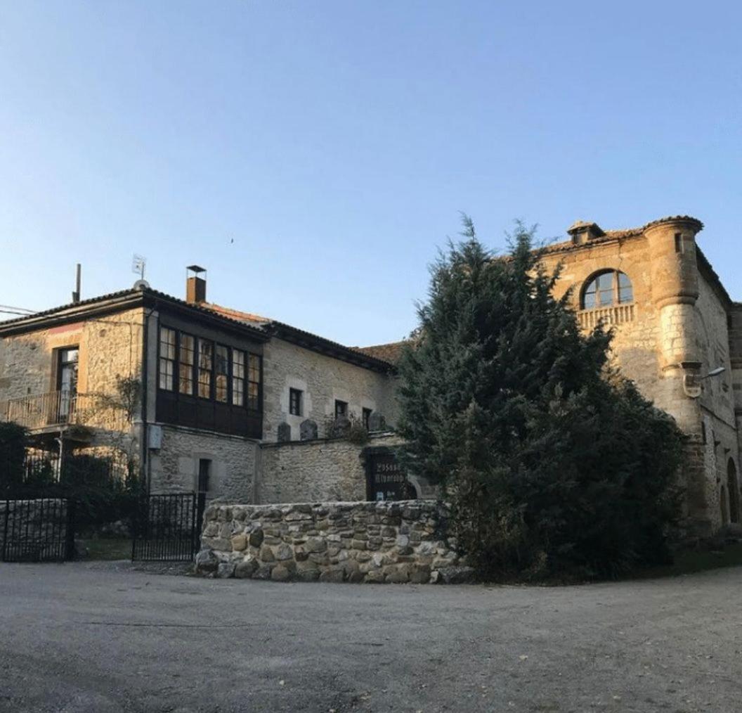 Palacio De Los Alvarado En Las Merindades El Ribero エクステリア 写真